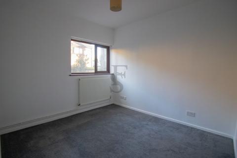 1 bedroom flat to rent, Arden Lodge Court, Bulkington