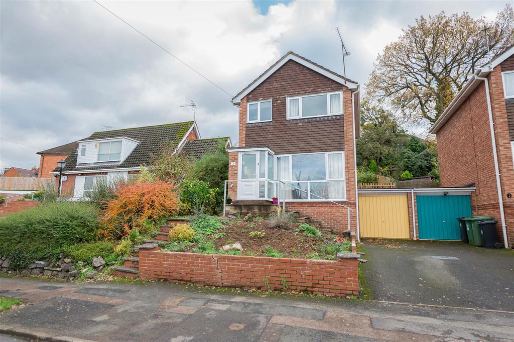 Millrace Road, Riverside, Redditch 3 bed link detached house £220,000