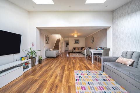 4 bedroom end of terrace house for sale, Flemming Avenue, Ruislip, Middlesex