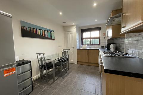 3 bedroom apartment to rent, Belle Vue Road, Leeds, West Yorkshire, LS3