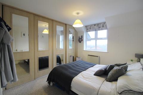 2 bedroom apartment to rent, Waller Court, Caversham, Reading, RG4