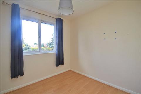3 bedroom detached house to rent - Badgers Close, Woking, Surrey, GU21