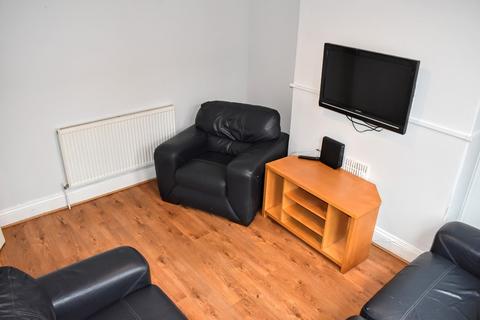 3 bedroom terraced house to rent, Braemar Road, Fallowfield, Manchester