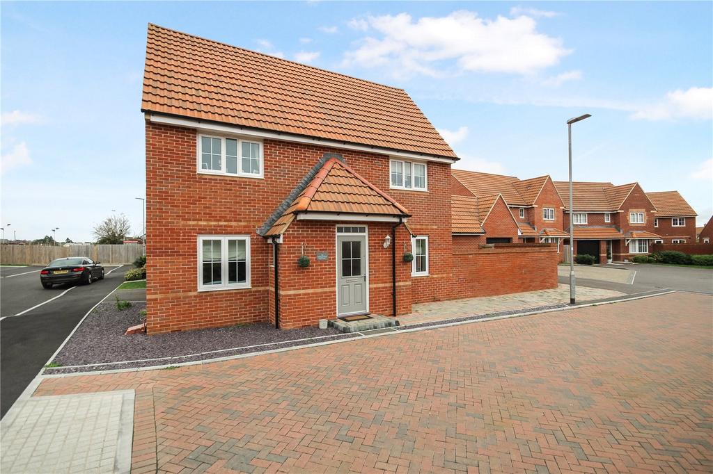 Millard Road, St Andrews Ridge, Swindon, Wiltshire, SN25 3 bed detached