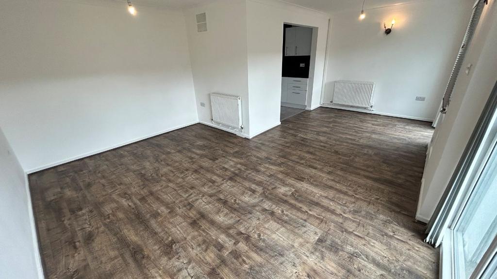 House in Walsall, West Midlands - View 3