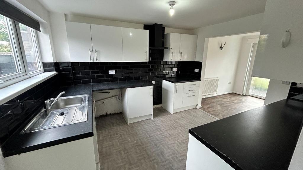 House in Walsall, West Midlands - View 4