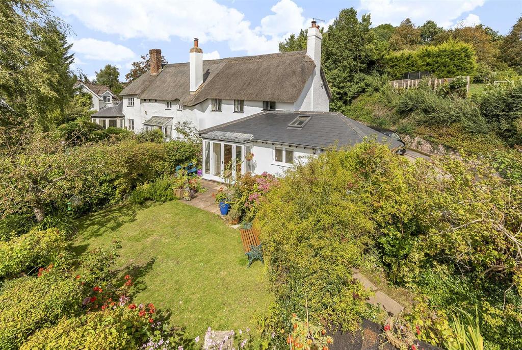 Countess Wear Road, Exeter 3 bed semidetached house £450,000