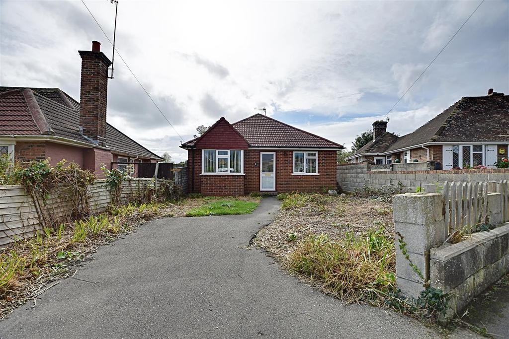 Bancroft Road, BexhillOnSea 2 bed detached bungalow £245,950