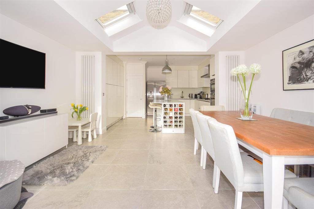Clarence Road, Wimbledon 4 bed terraced house £950,000