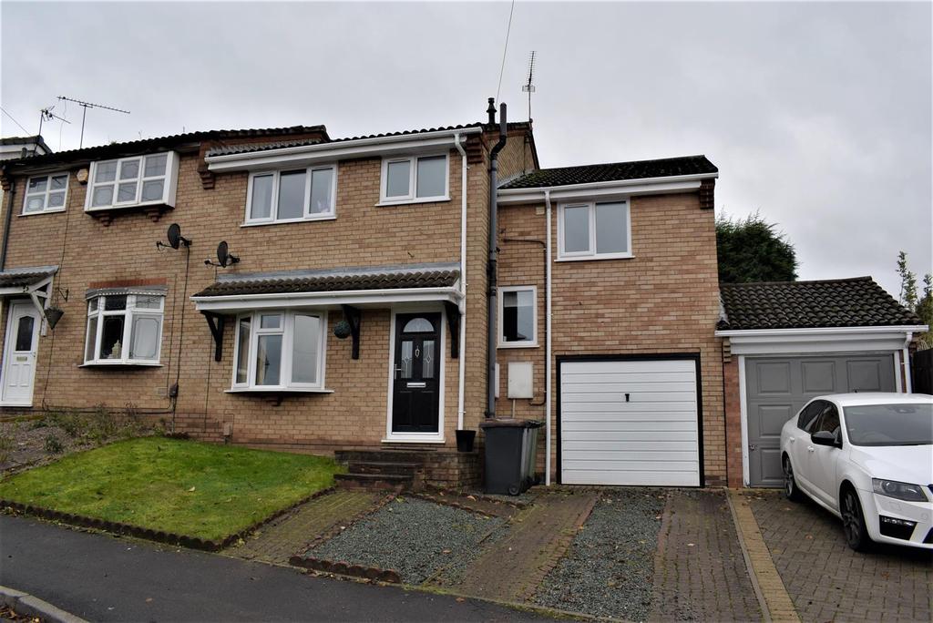 Sherbourne Avenue, Poplar Farm, Nuneaton 4 bed semidetached house £