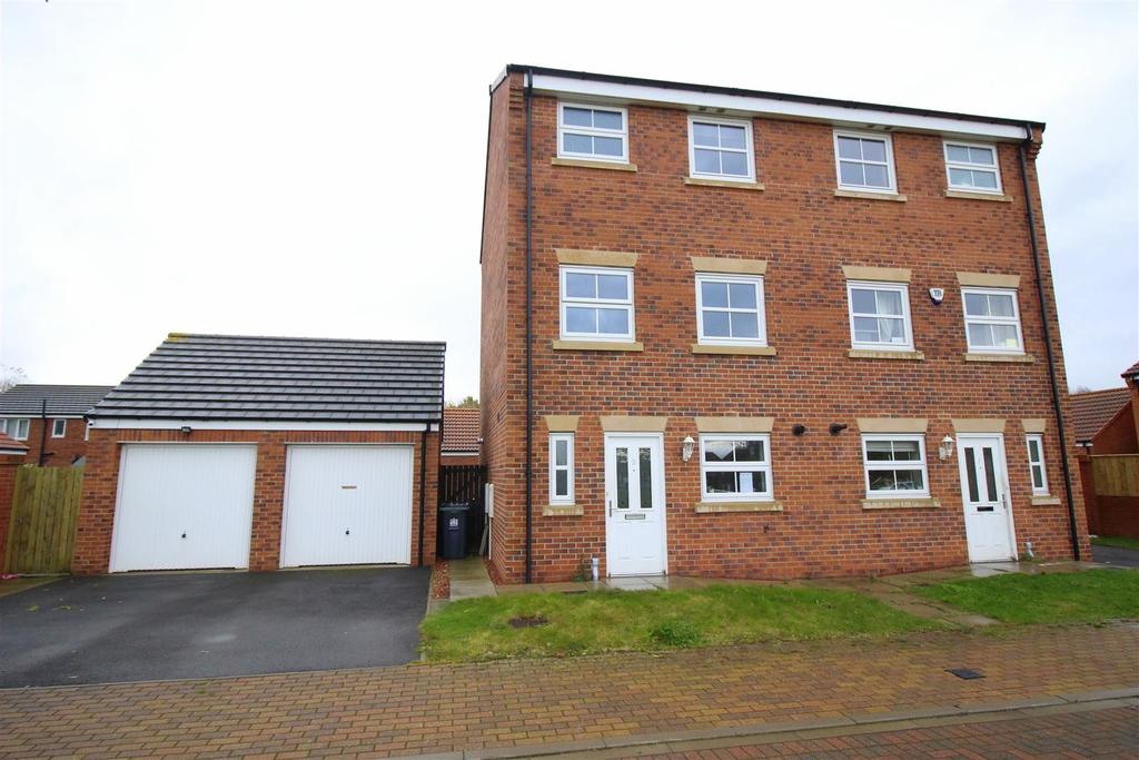 The Lanes, Darlington 4 bed townhouse £110,000