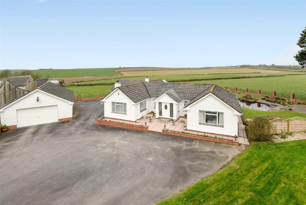 Horwood, Bideford 4 bed bungalow £599,950