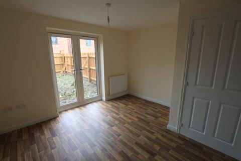 2 bedroom semi-detached house to rent, Pembrey Gardens, Wolverhampton WV2