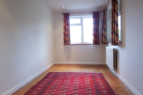 4 bedroom detached house to rent, WOKING