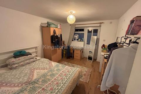 5 bedroom terraced house to rent, Wyeverne Road, Cardiff CF24
