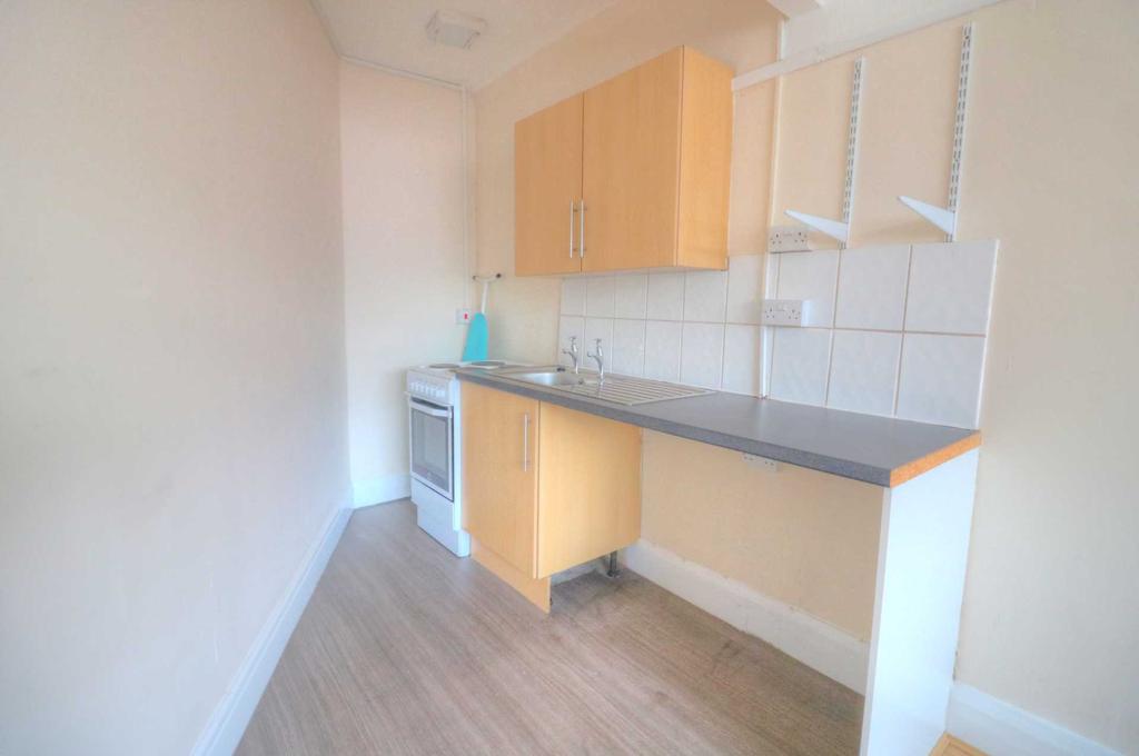 Childwall Parade, Knotty Ash 1 bed apartment £450 pcm (£104 pw)