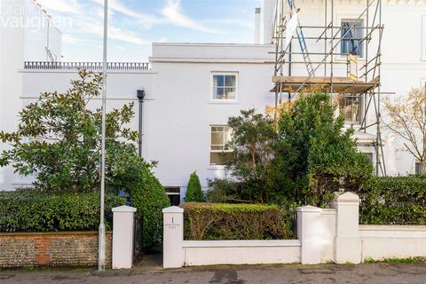 Studio to rent, Montpelier Place, Brighton, East Sussex, BN1
