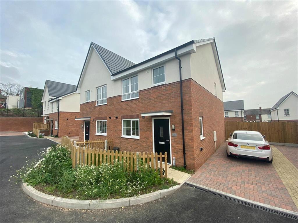 Brettell Lane, Stourbridge, West Midlands, DY8 4BP 3 bed semidetached