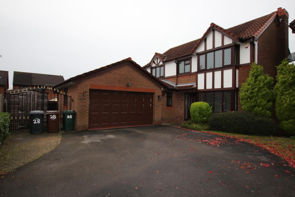 Oaks Wood Drive, Darton, Barnsley 4 bed detached house £1,150 pcm (£