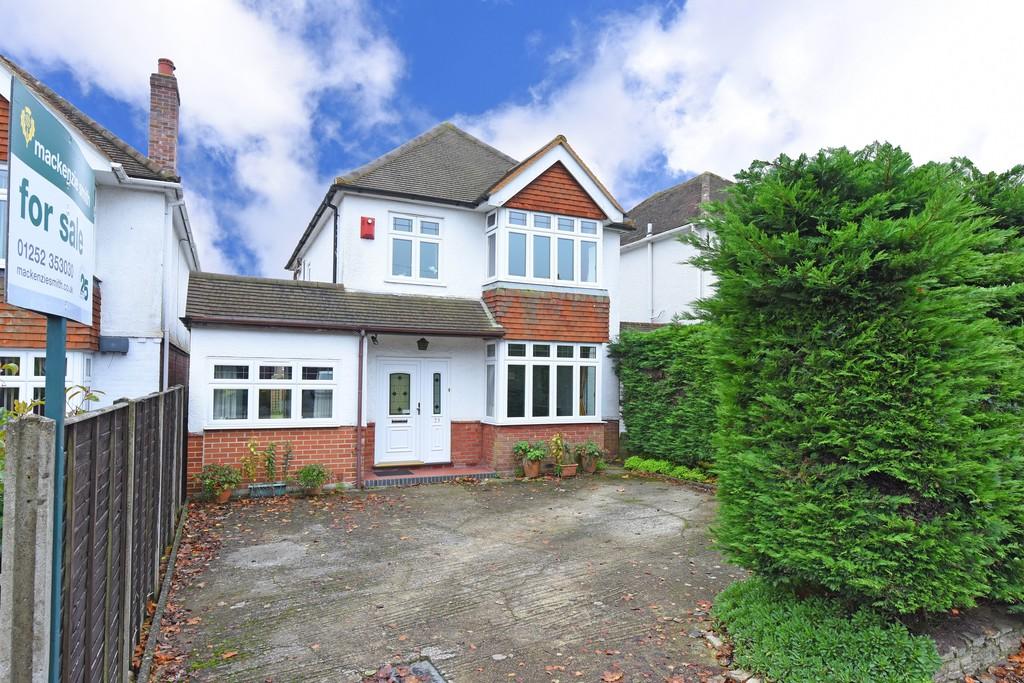 Cranmore Lane, Aldershot 3 bed detached house £425,000