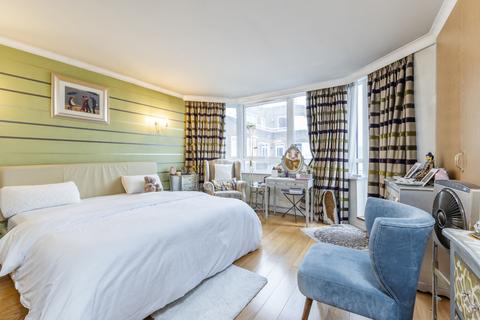 2 bedroom flat for sale, Hyde Park Towers, 1 Porchester Terrace, London