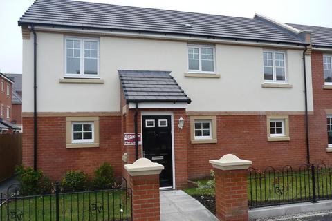 2 bedroom coach house to rent, Grenadier Walk, Chorley PR7