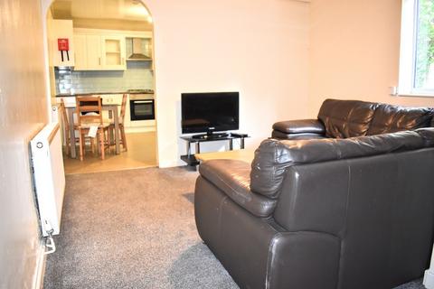 5 bedroom semi-detached house to rent, Mauldeth Road, Withington, Manchester