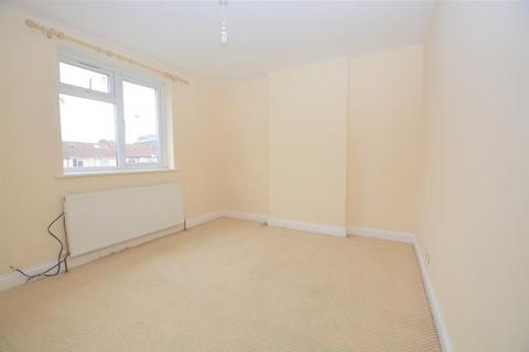 1 bedroom apartment to rent, Richmond Crescent, Slough