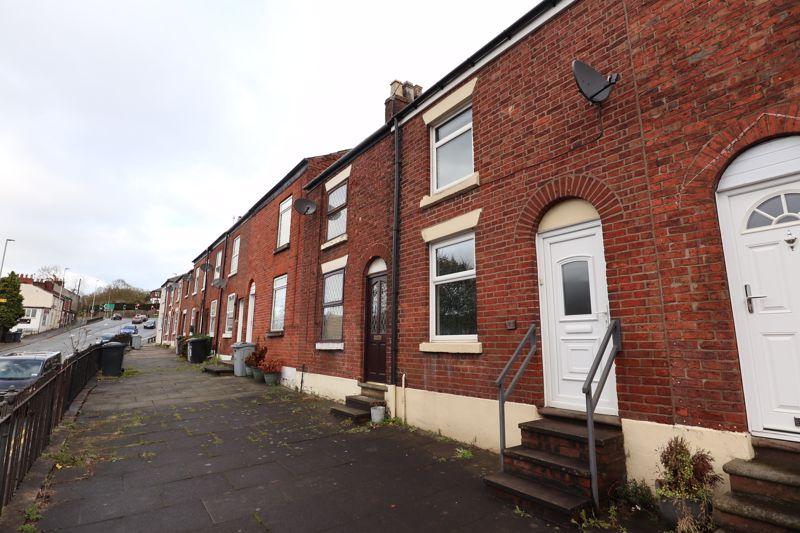 Rood Hill, Congleton, Cheshire 2 bed terraced house £112,000