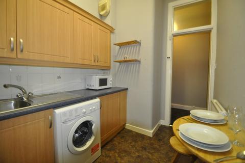 2 bedroom flat to rent, Dalkeith Road, Newington, Edinburgh, EH16