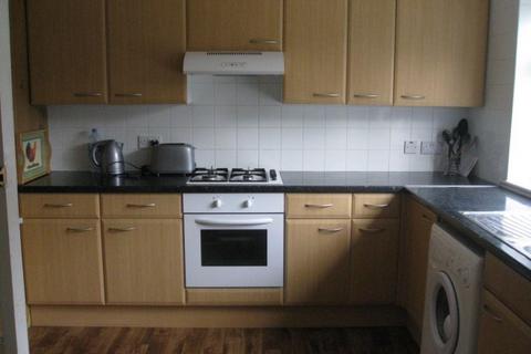 4 bedroom house share to rent - Sussex Avenue