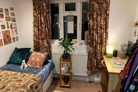 7 bedroom house share to rent, East Street