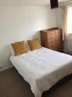 4 bedroom house share to rent, Crown Gardens