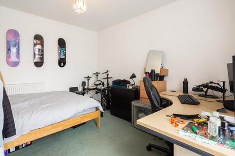 5 bedroom house share to rent - South Street