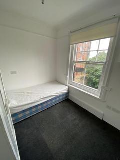 7 bedroom house share to rent, New Road