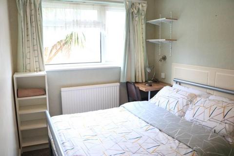 4 bedroom house share to rent, Green Dell