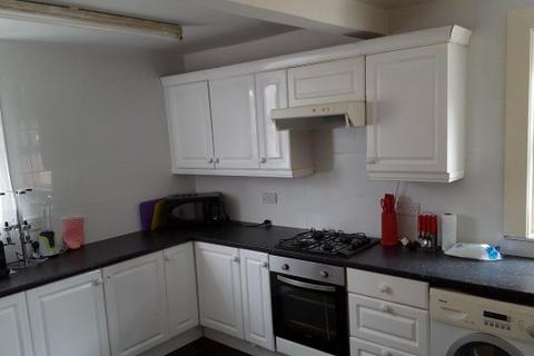 4 bedroom house share to rent, CHARLES BERRINGTON ROAD