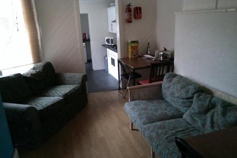 4 bedroom house share to rent, BEVERLEY ROAD