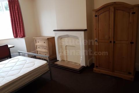 6 bedroom house share to rent - PARK ROAD EAST