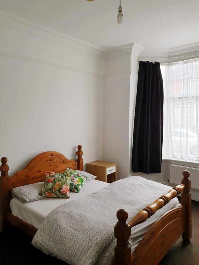 Park-road-west-wv1-4pl-914566