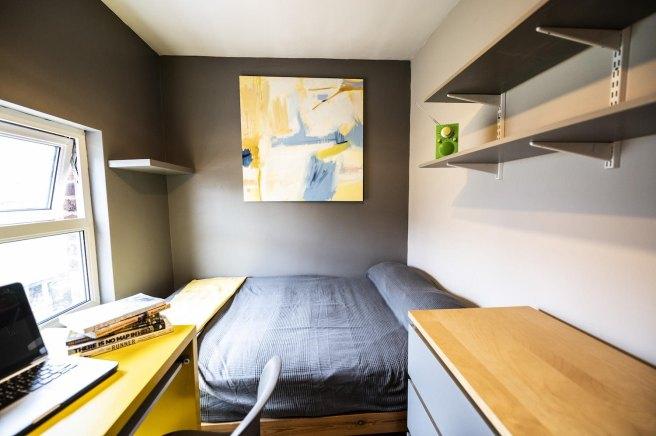 Ermine-road-ch2-3pn-919240