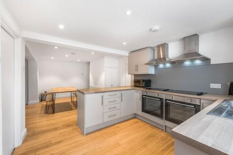 6 bedroom house share to rent - Weydon Lane