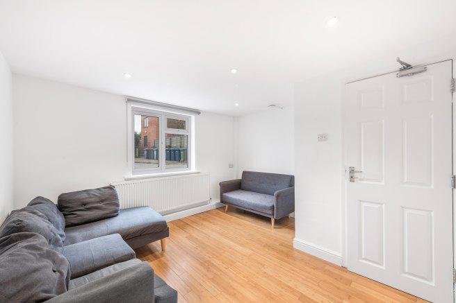 Weydon-lane-gu9-8qq-926933