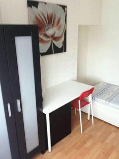 4 bedroom house share to rent, Gerard Avenue