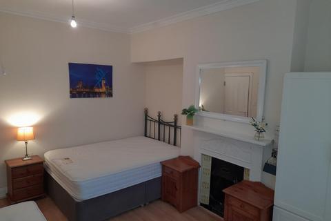 5 bedroom house share to rent, Lothian Road