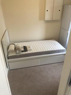 6 bedroom house share to rent, Crosby Way