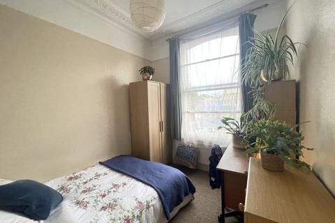 undefined, Saint Dunstans Street