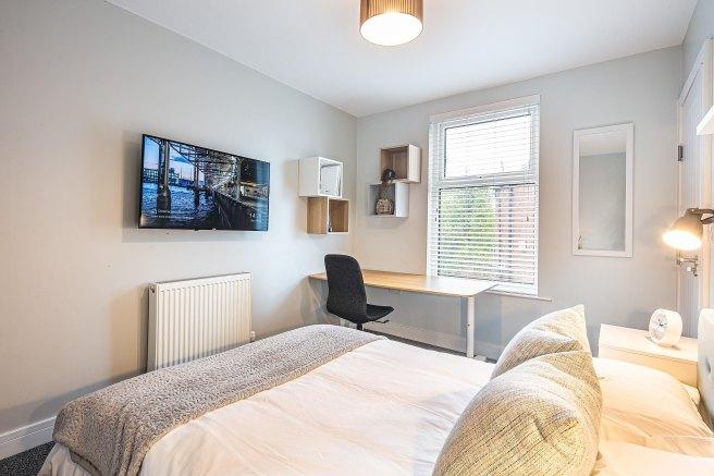 Vincent-road-s7-1bw-927613