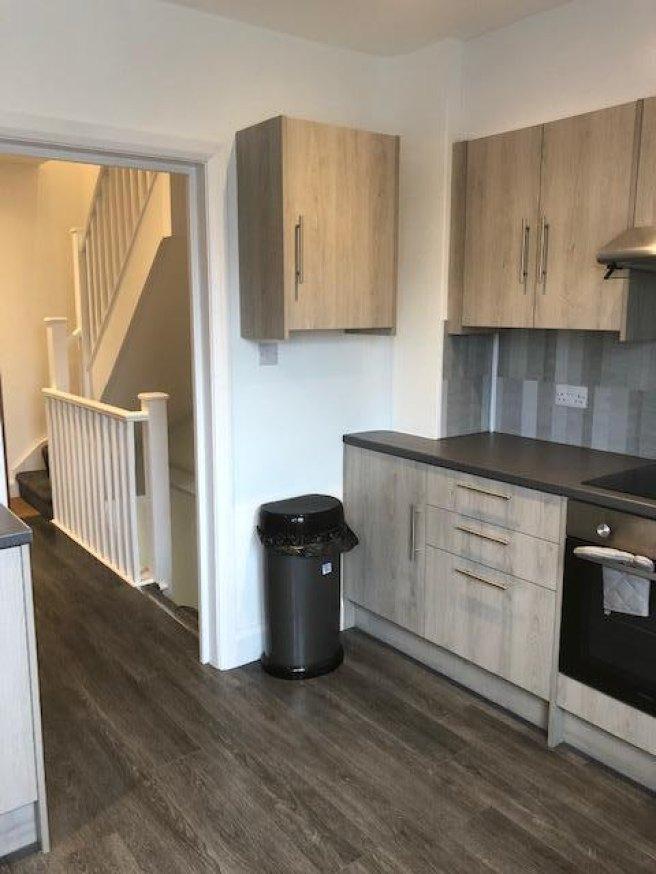Stoneleigh-broadway-kt17-2hu-912824