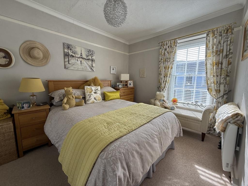 Front Double Bedroom 1